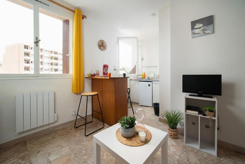 Fully Equipped Apartment Ideal For 2 People มาร์กเซย ภายนอก รูปภาพ